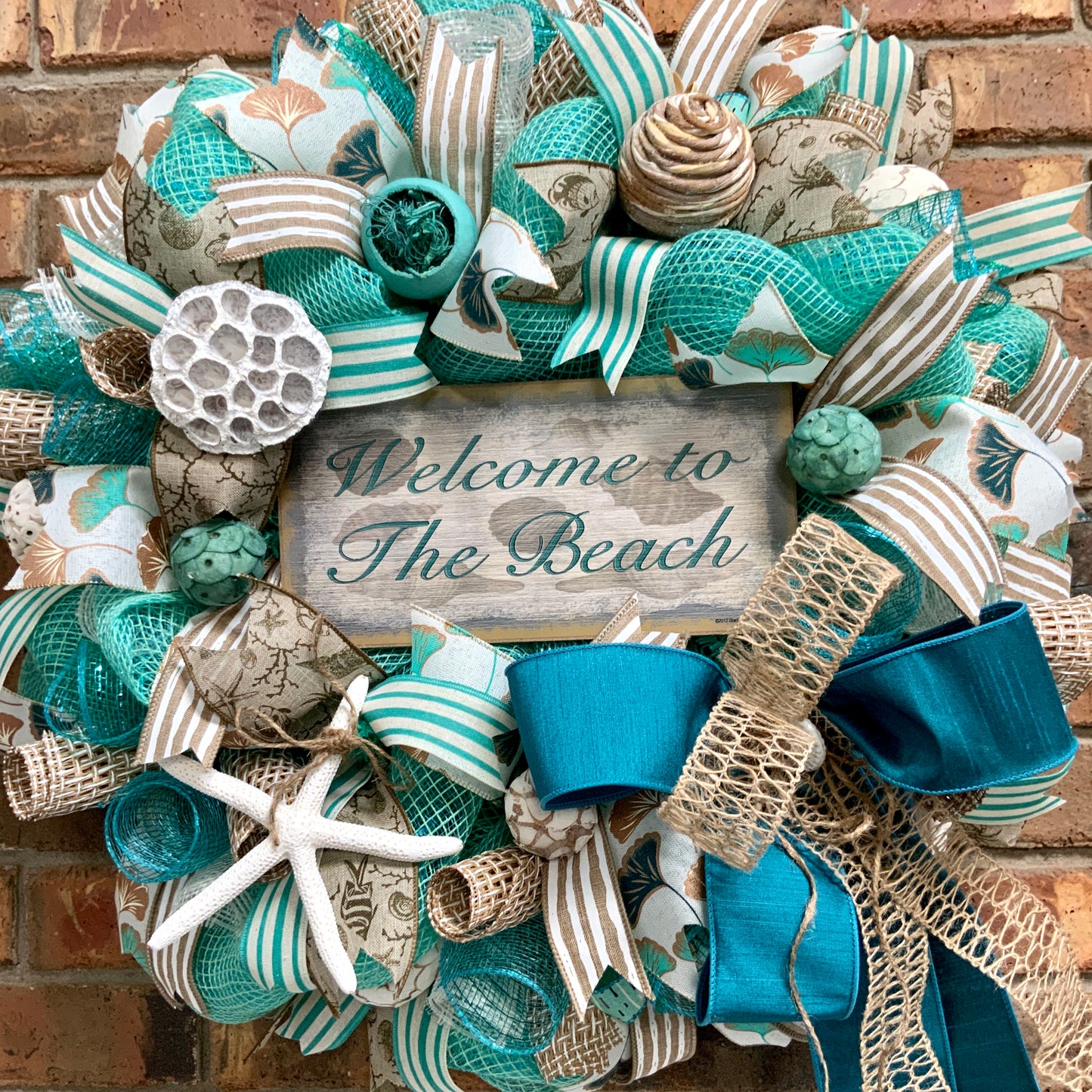 Highland Dunes Beach Wreath with Nautical Balls 24 inches Indoor/Outdoor  Handmade Deco Mesh