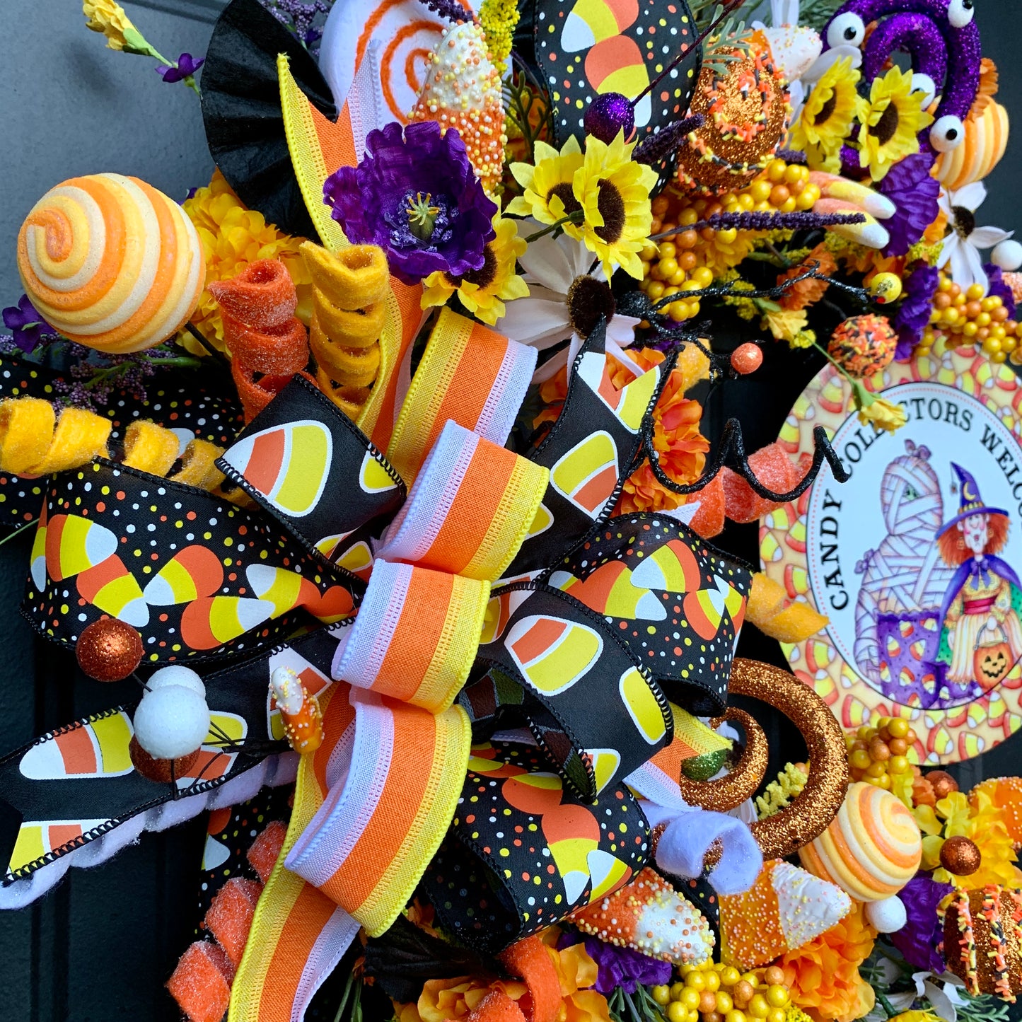 Halloween Candy Corn Wreath, Halloween Trick Or Treat Wreath, Halloween Candy Wreath, Trick Or Treat Door Hanger